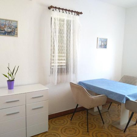 Apartments Vrsalovic Bol Extérieur photo