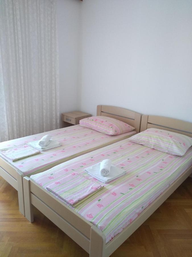 Apartments Vrsalovic Bol Extérieur photo