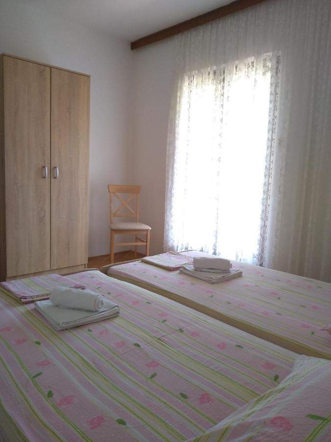 Apartments Vrsalovic Bol Extérieur photo