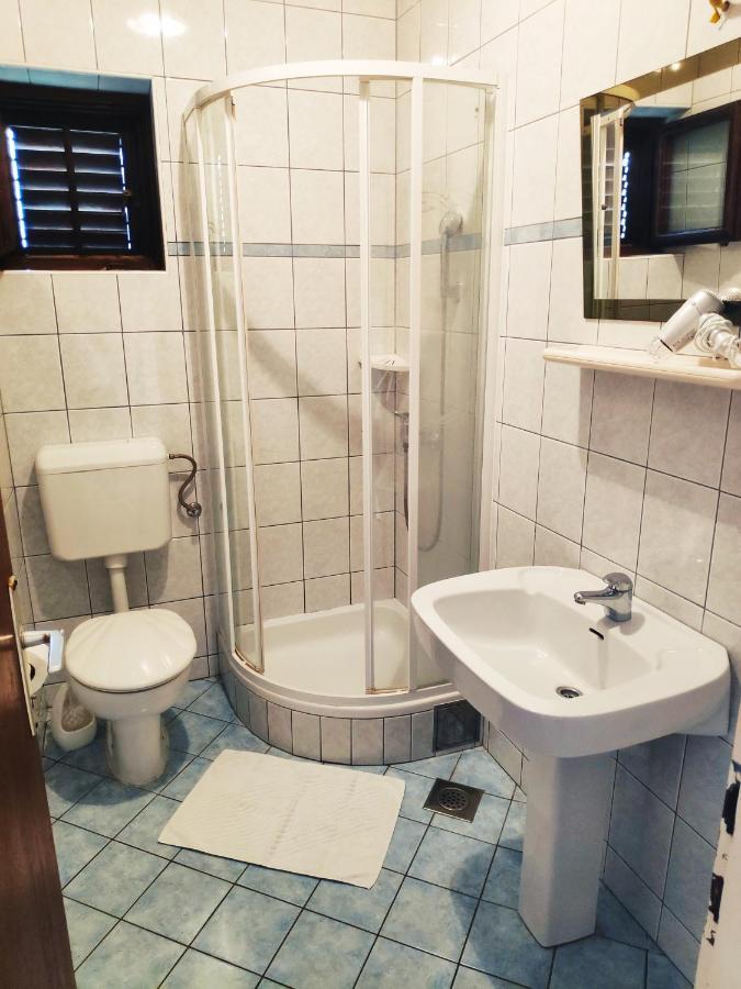 Apartments Vrsalovic Bol Extérieur photo