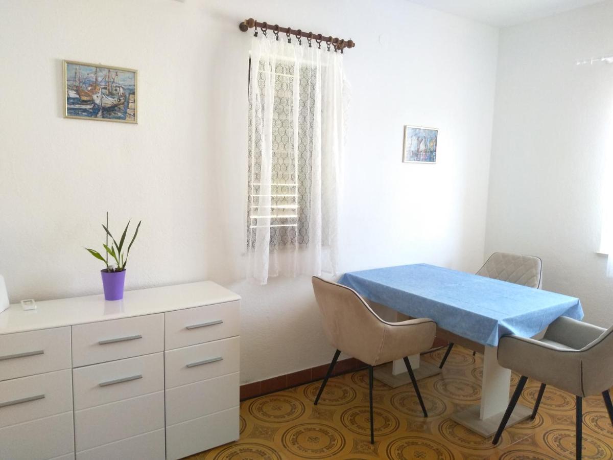 Apartments Vrsalovic Bol Extérieur photo